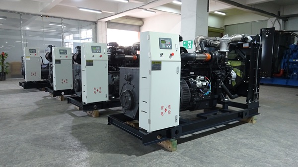 300KW上柴广西顶博发电机组制造